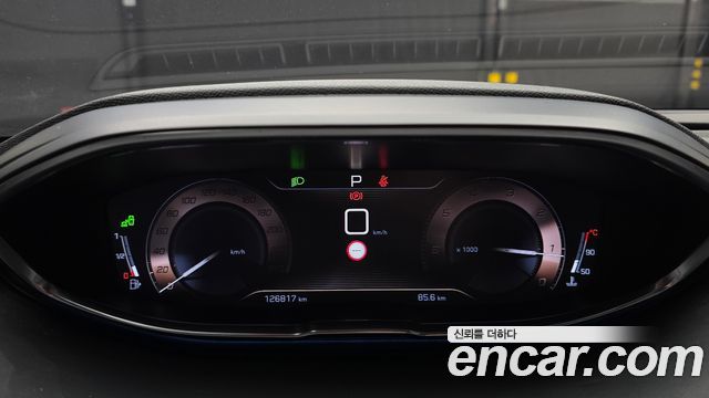 Peugeot 5008 2019 — photo 11