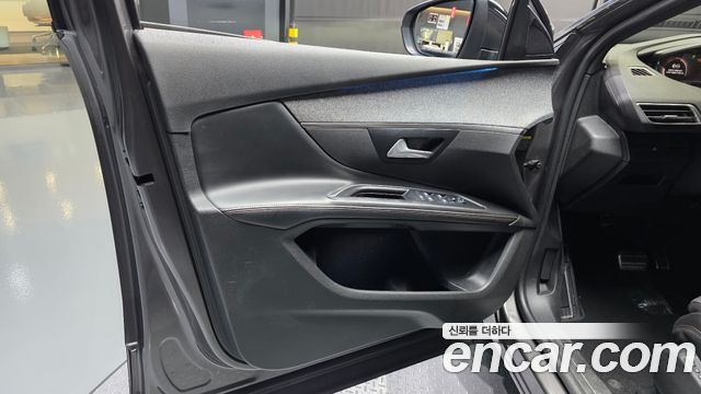 Peugeot 5008 2019 — photo 14