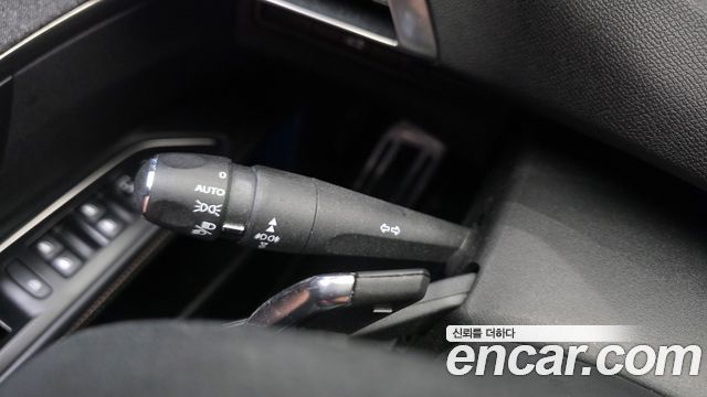 Peugeot 5008 2019 — photo 30