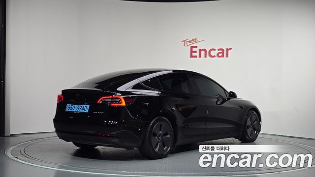 Tesla Model 3 2021 — photo 2