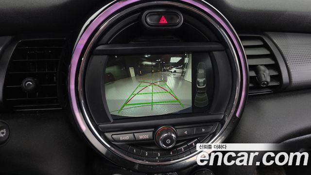 Mini Cooper 2017 — photo 21