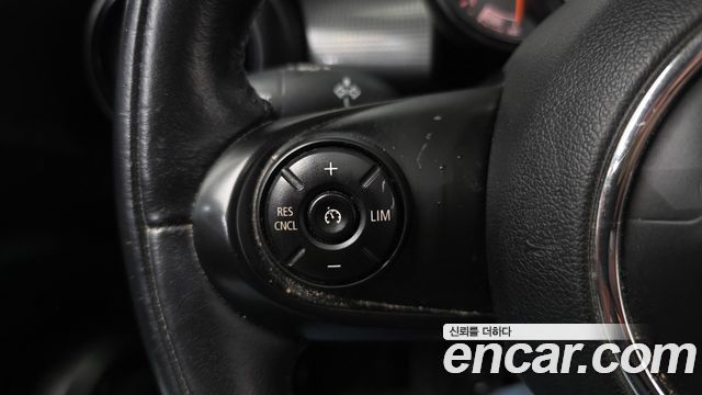 Mini Cooper 2017 — photo 22