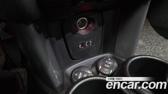 Mini Cooper 2017 — photo 26
