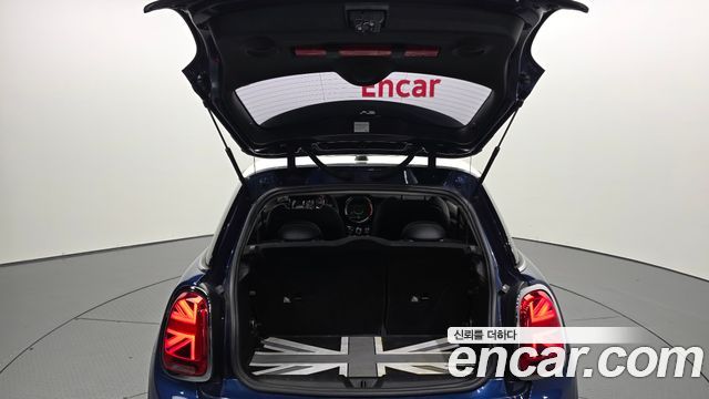 Mini Cooper 2017 — photo 31