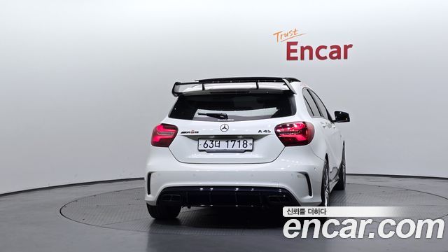 Mercedes-Benz A-Class 2016 — photo 4