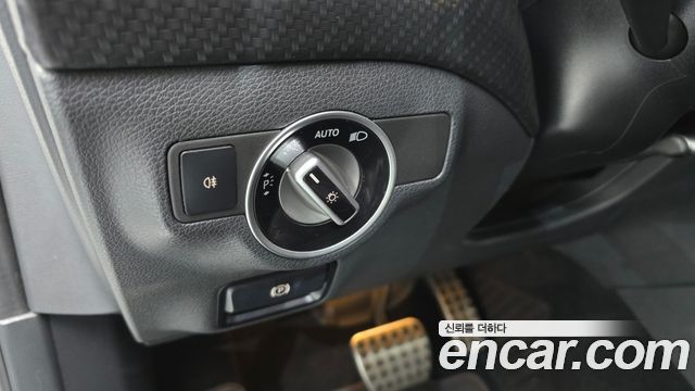 Mercedes-Benz A-Class 2016 — photo 15