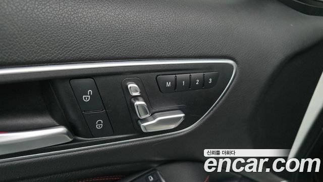 Mercedes-Benz A-Class 2016 — photo 18