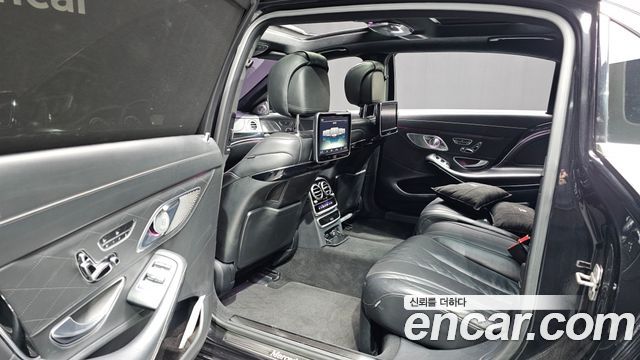 Mercedes-Benz S-Class 2015 — photo 11