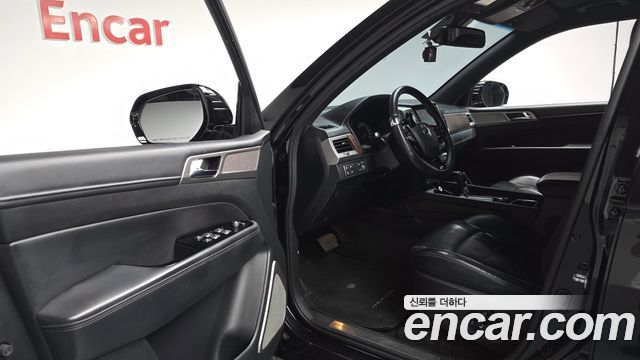 KG Mobility Rexton 2018 — photo 10