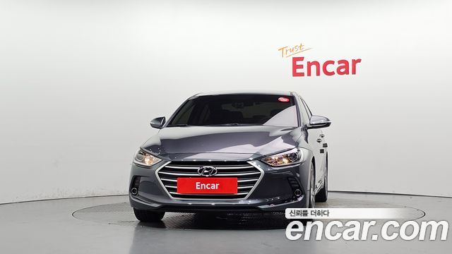 Hyundai AVANTE 2018 — photo 3