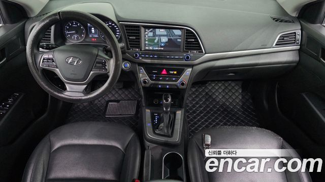 Hyundai AVANTE 2018 — photo 7