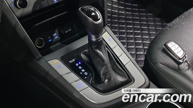 Hyundai AVANTE 2018 — photo 9