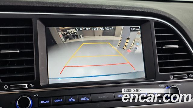 Hyundai AVANTE 2018 — photo 15