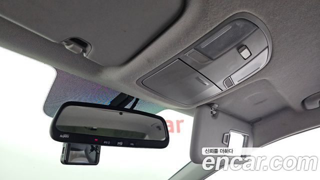 Hyundai AVANTE 2018 — photo 19
