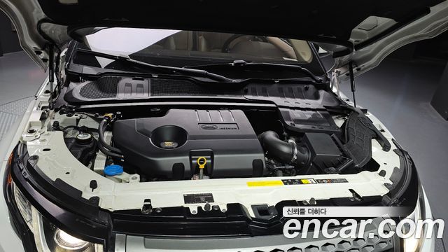 Land Rover Range Rover Evoque 2016 — photo 6