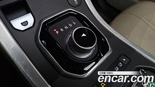 Land Rover Range Rover Evoque 2016 — photo 9