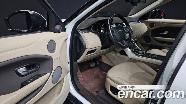 Land Rover Range Rover Evoque 2016 — photo 10