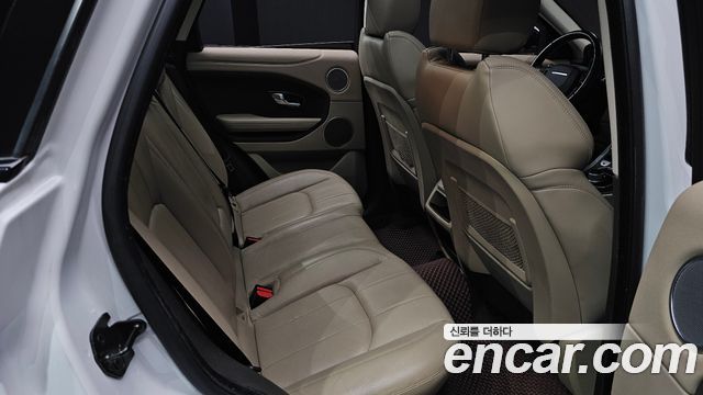 Land Rover Range Rover Evoque 2016 — photo 11