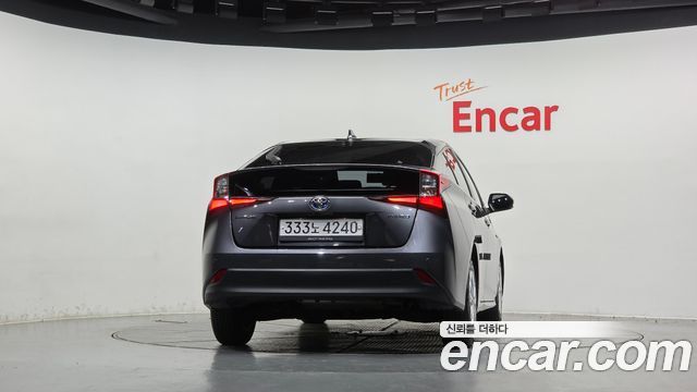 Toyota Prius 2019 — photo 4