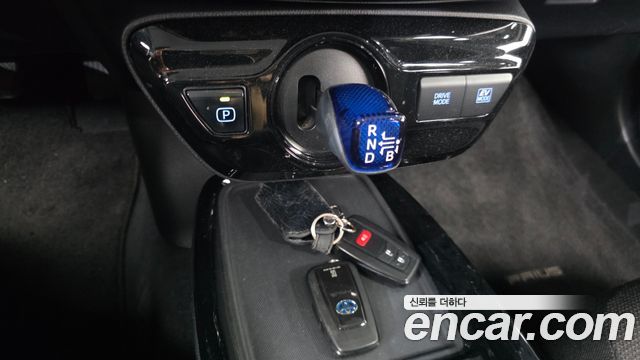 Toyota Prius 2019 — photo 9