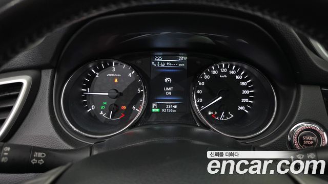 Nissan Qashqai 2016 — photo 8