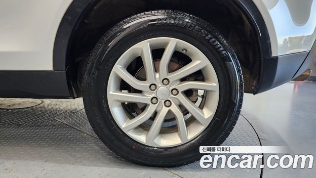 Land Rover Discovery Sport 2019 — photo 5