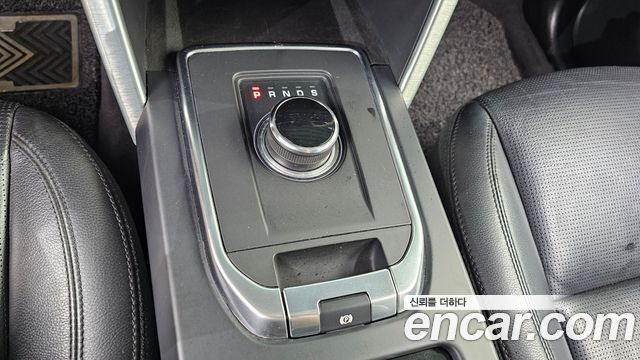 Land Rover Discovery Sport 2019 — photo 9