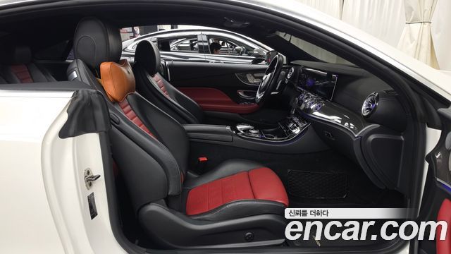 Mercedes-Benz E-Class 2017 — photo 11