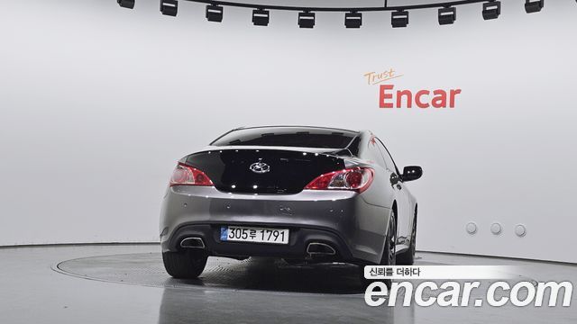 Hyundai Genesis 2012 — photo 4