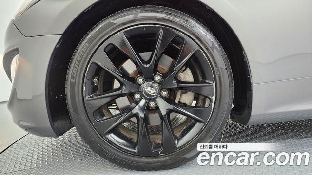 Hyundai Genesis 2012 — photo 5