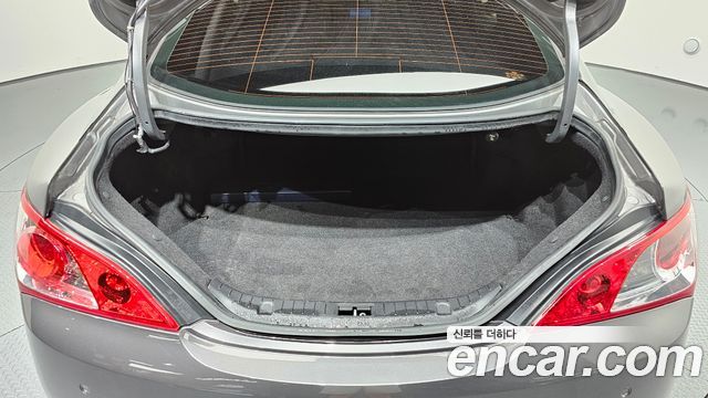 Hyundai Genesis 2012 — photo 16