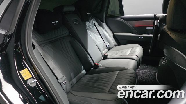 Genesis G90 2023 — photo 18