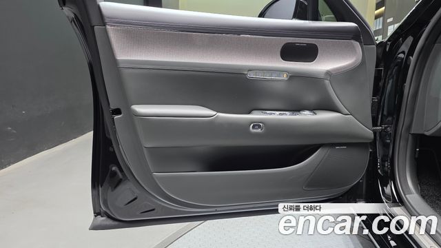 Genesis G90 2023 — photo 14