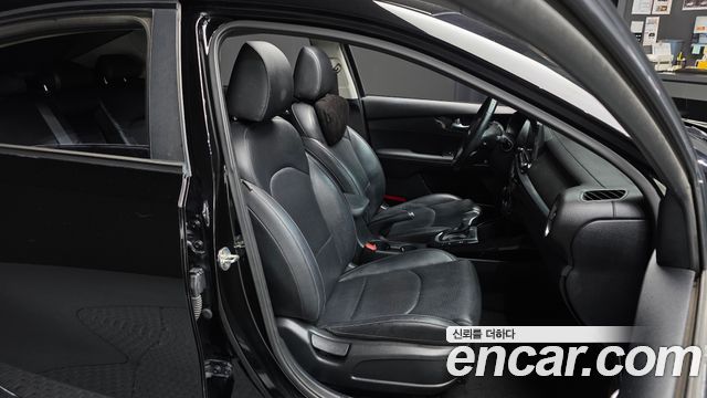 Kia K3 2019 — photo 11