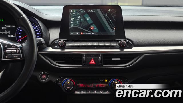 Kia K3 2019 — photo 16