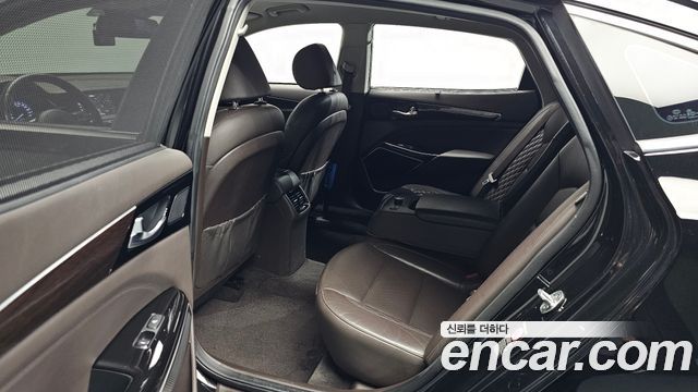 Kia K7 2017 — photo 18