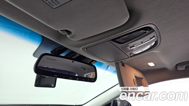 Kia K7 2017 — photo 23