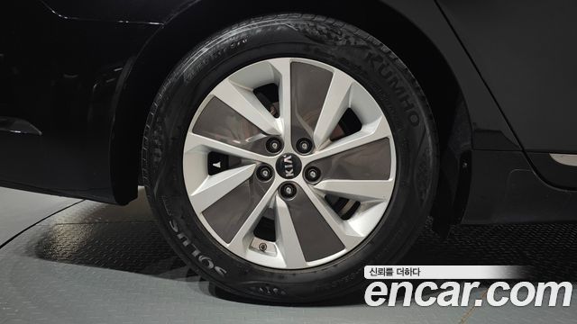 Kia K7 2017 — photo 7
