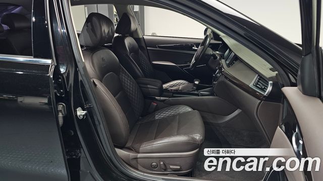 Kia K7 2017 — photo 16