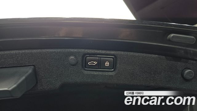 Kia K7 2017 — photo 27