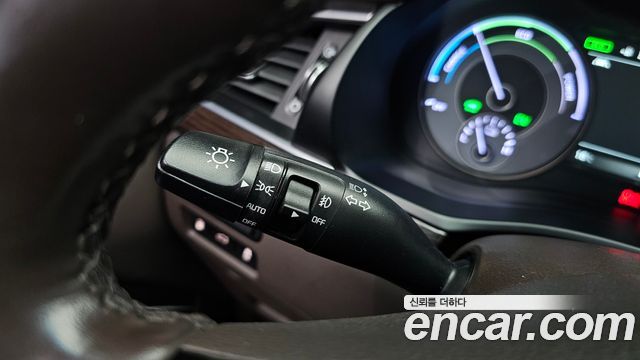 Kia K7 2017 — photo 34