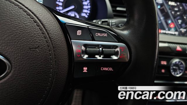 Kia K7 2017 — photo 35