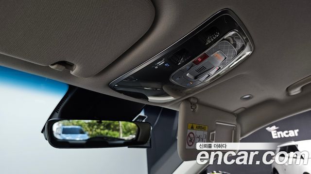 Genesis GV70 2023 — photo 25