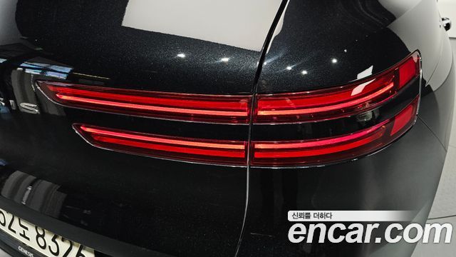 Genesis GV70 2023 — photo 9