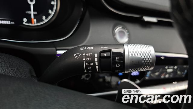 Genesis GV70 2023 — photo 29