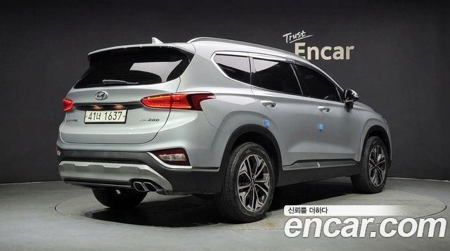Hyundai Santafe 2019 — photo 2