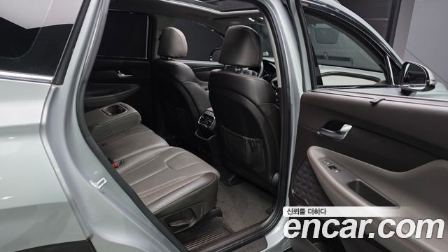Hyundai Santafe 2019 — photo 18