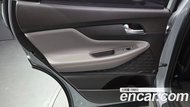 Hyundai Santafe 2019 — photo 15