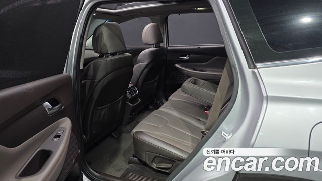 Hyundai Santafe 2019 — photo 16