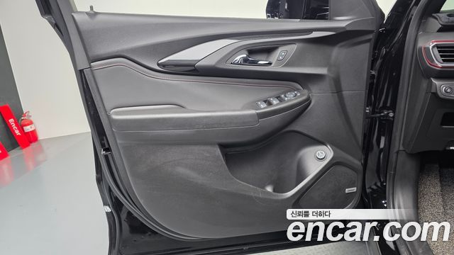 Chevrolet Korea Trailblazer 2023 — photo 14